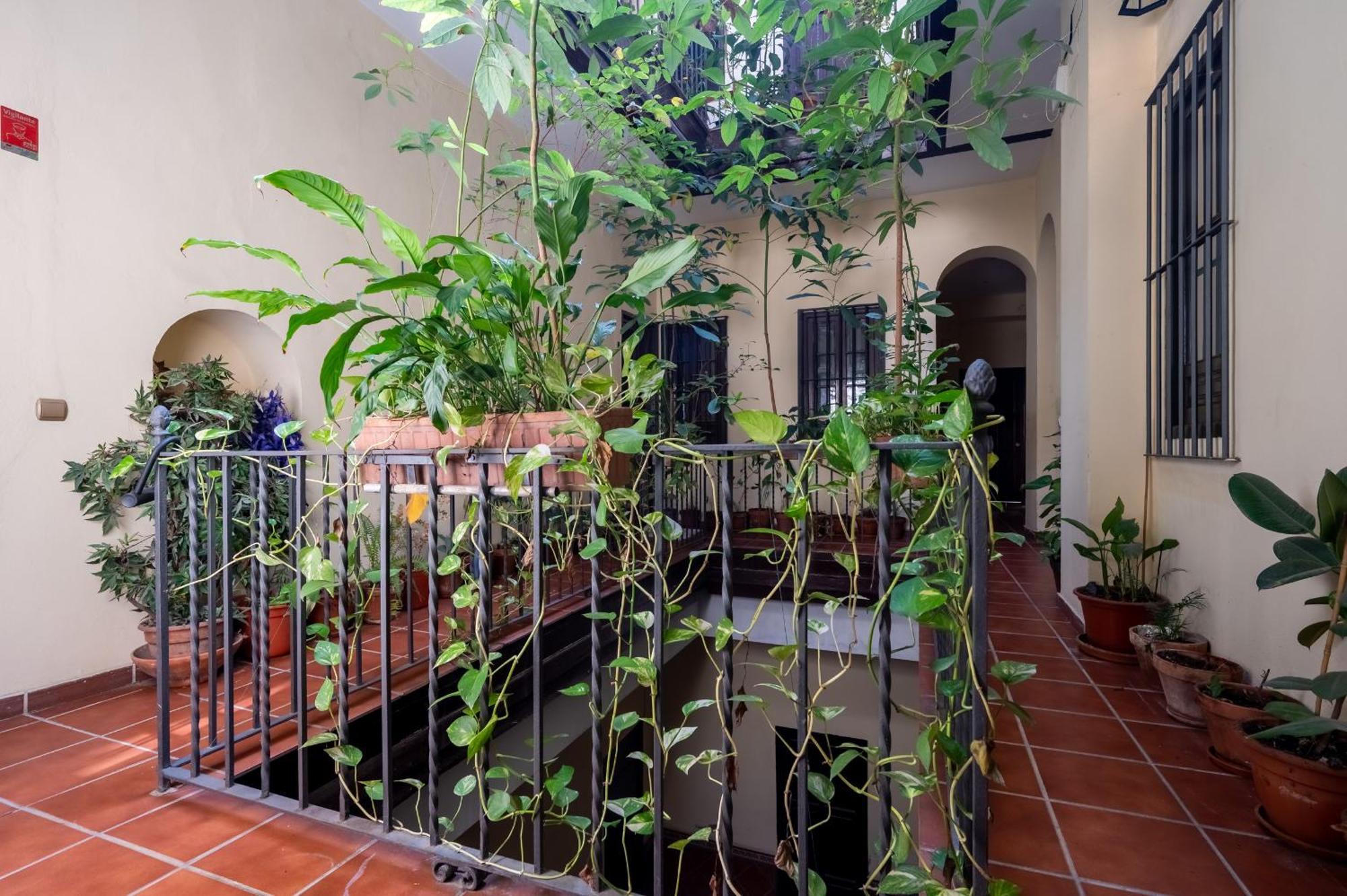 Plaza San Marcos Apartment Seville Luaran gambar